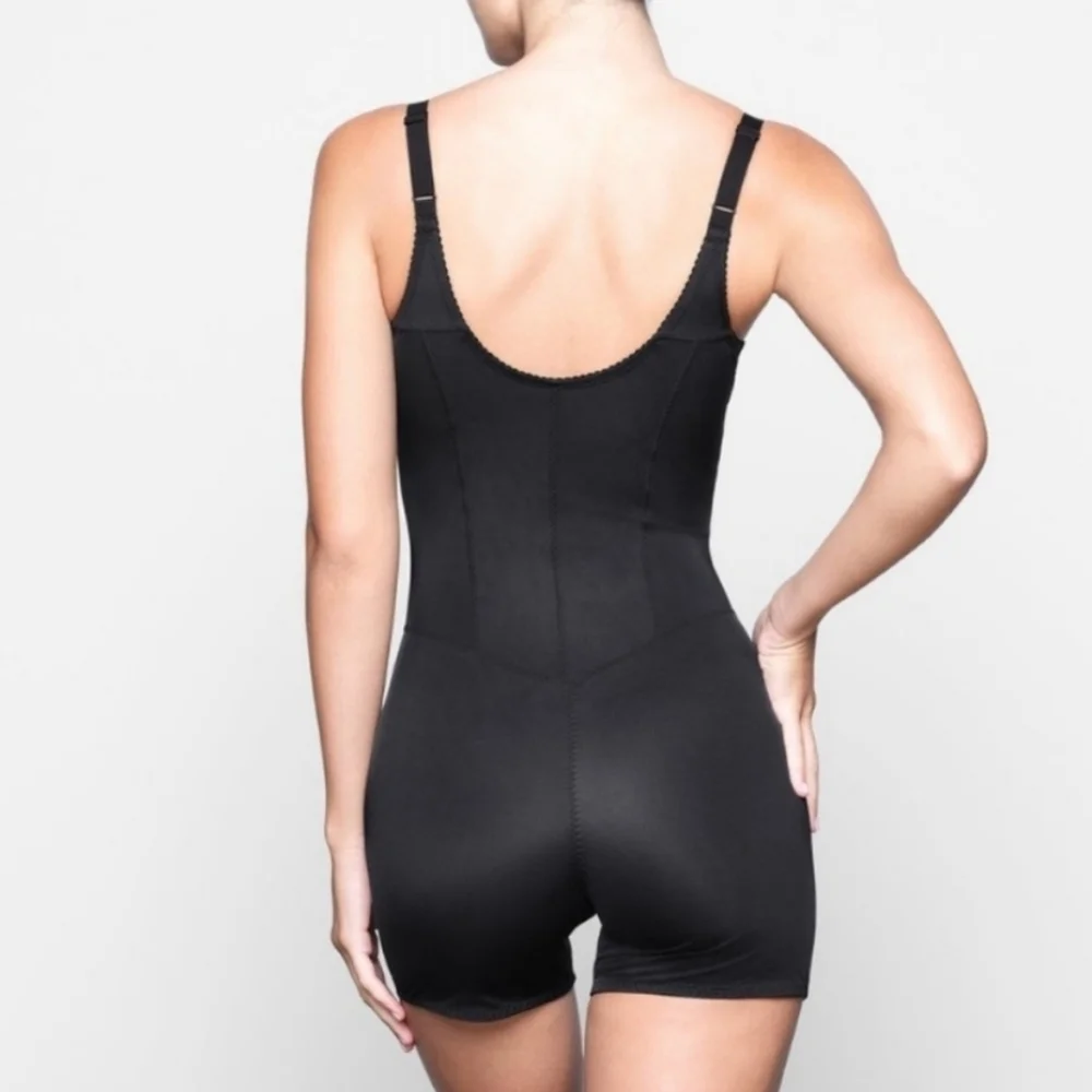 Skims Glam Onsie in Onyx Black Size 3X NWOT - Picture 15 of 15